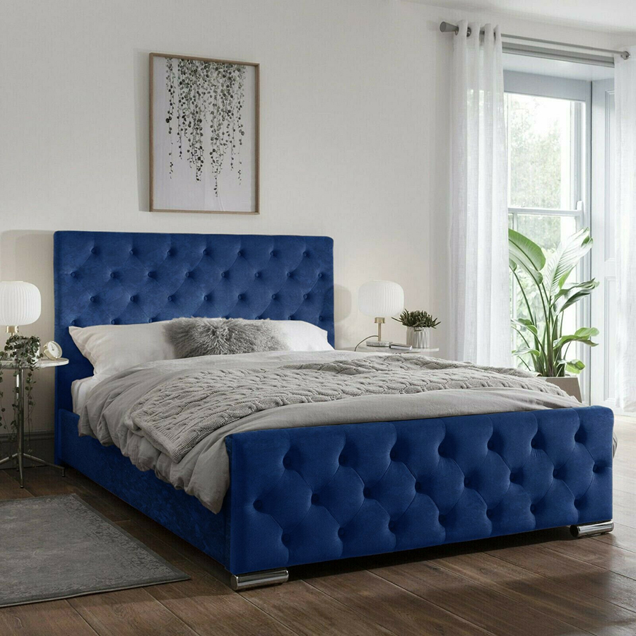 Tryfan 5ft Plush Blue Velvet Buttoned Bed